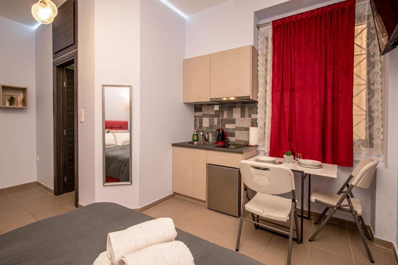 Reveal Athens From A Hidden Gem Near Acropolis! Appartamento Esterno foto