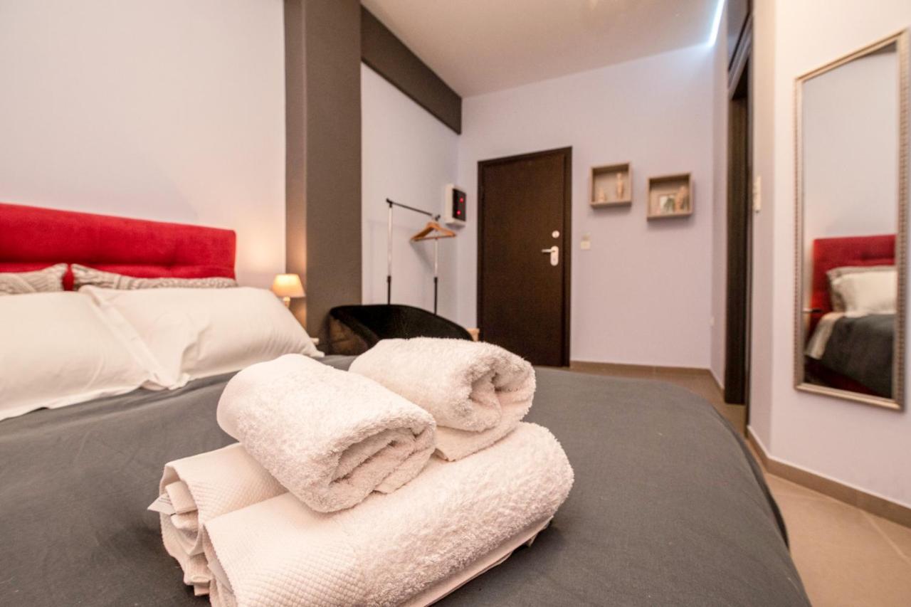 Reveal Athens From A Hidden Gem Near Acropolis! Appartamento Esterno foto